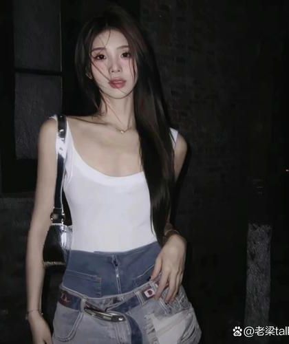 堕落的安妮塔（西幻 人外 nph abo）